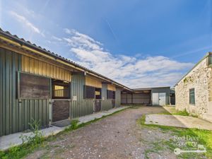 Stables- click for photo gallery